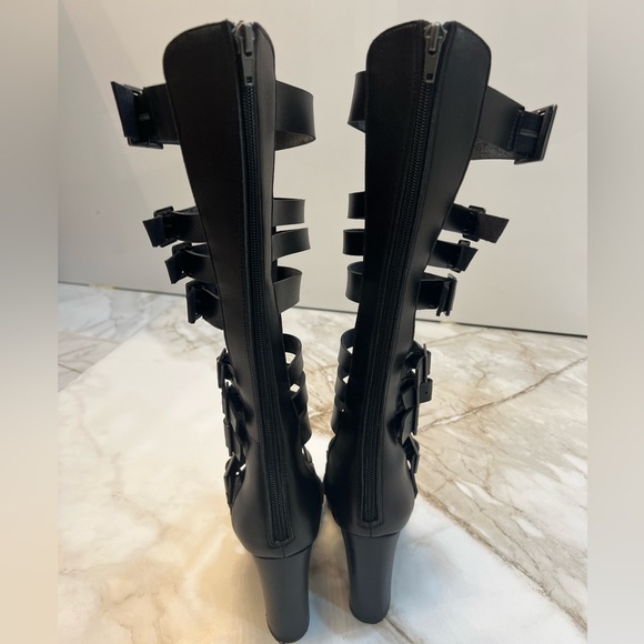 STEVE MADDEN Solina Heeled Gladiator Knee High Back Zip Sandal - Black Size 8.0 - Picture 3 of 4